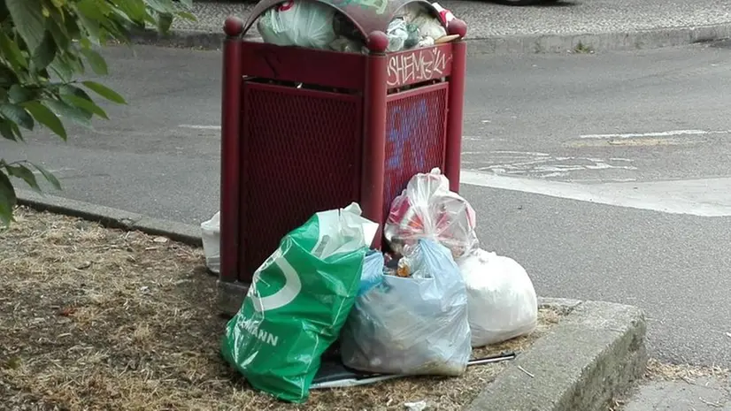 Rifiuti abbandonati: non si fermano le segnalazioni