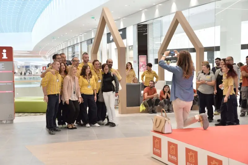 Elnòs, l'apertura del nuovo centro commerciale