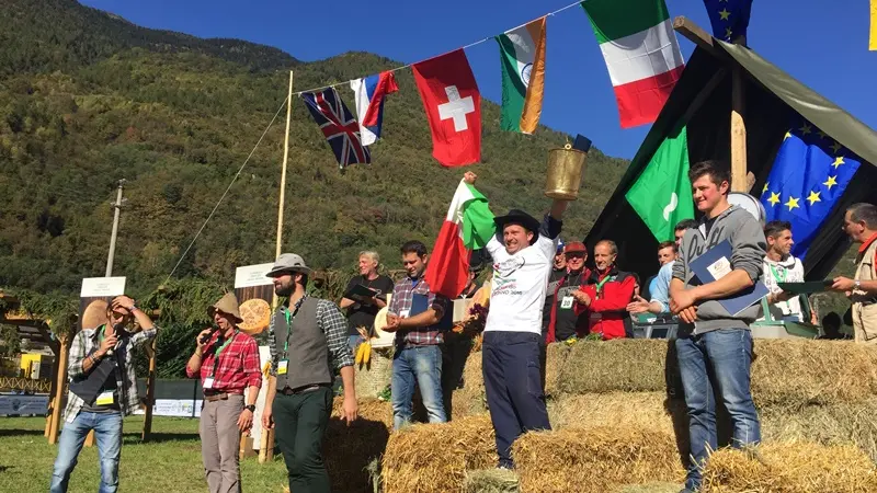 Malonno, Ghirardi trionfa al campionato mondiale di mungitura