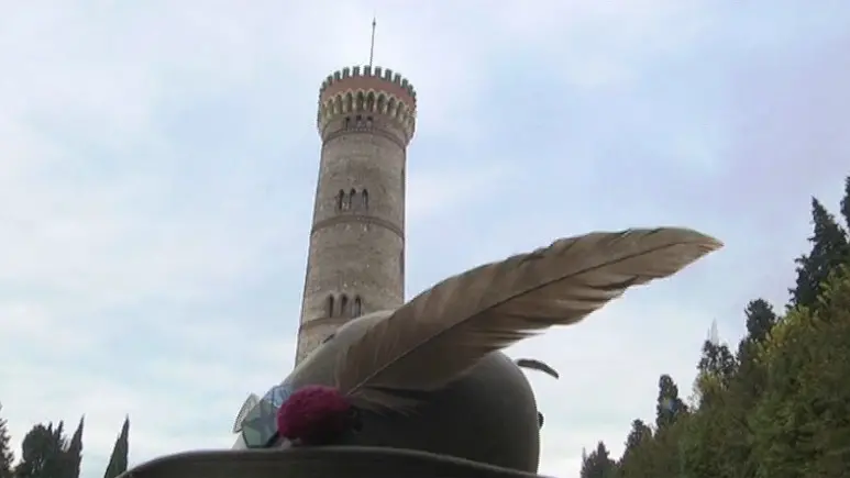 San Martino della Battaglia, alzabandiera per le Penne Nere