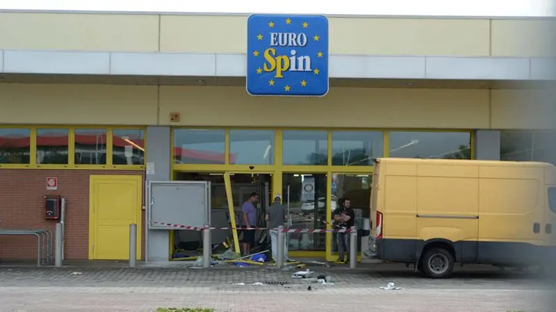 Assalto al bancomat a Carpenedolo