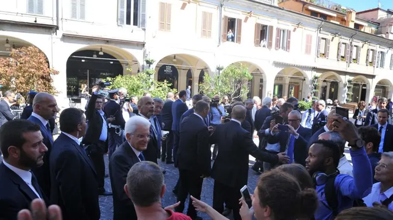 Il presidente Mattarella in centro a Brescia