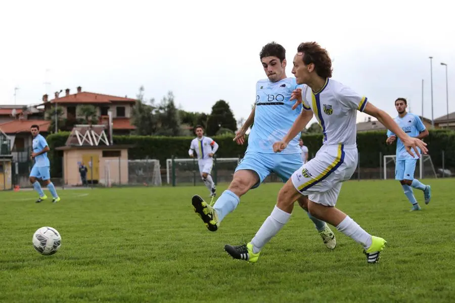 Calcio, Promozione: Cazzago-Vighenzi 1-1