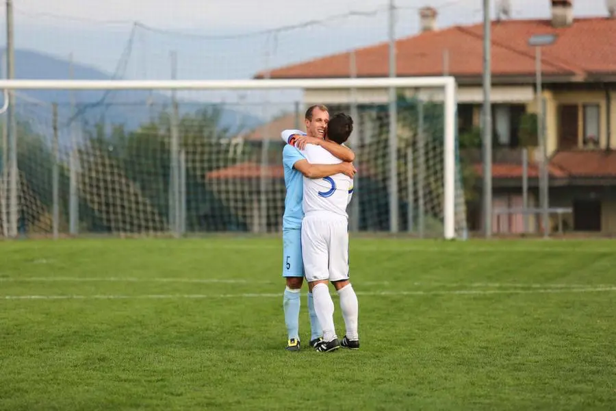Calcio, Promozione: Cazzago-Vighenzi 1-1