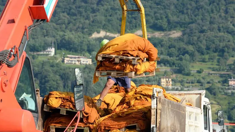 Si smonta la passerella di Christo