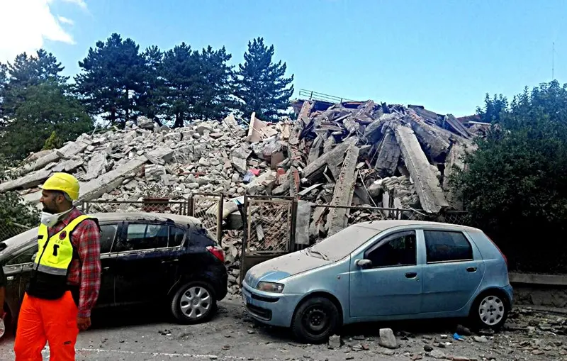 La devastazione provocata dal sisma