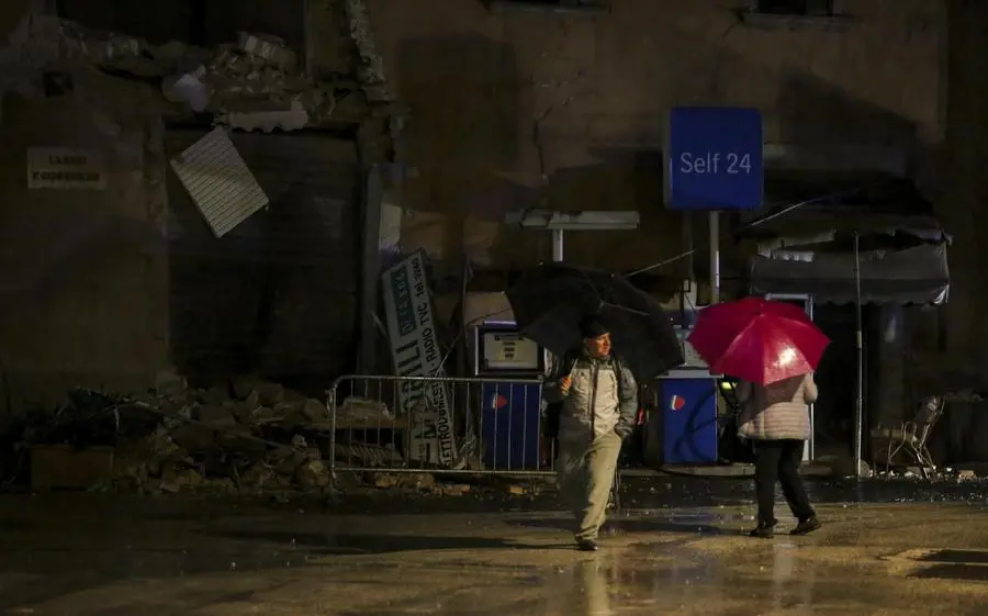 Le immagini dei danni del terremoto del 26 ottobre