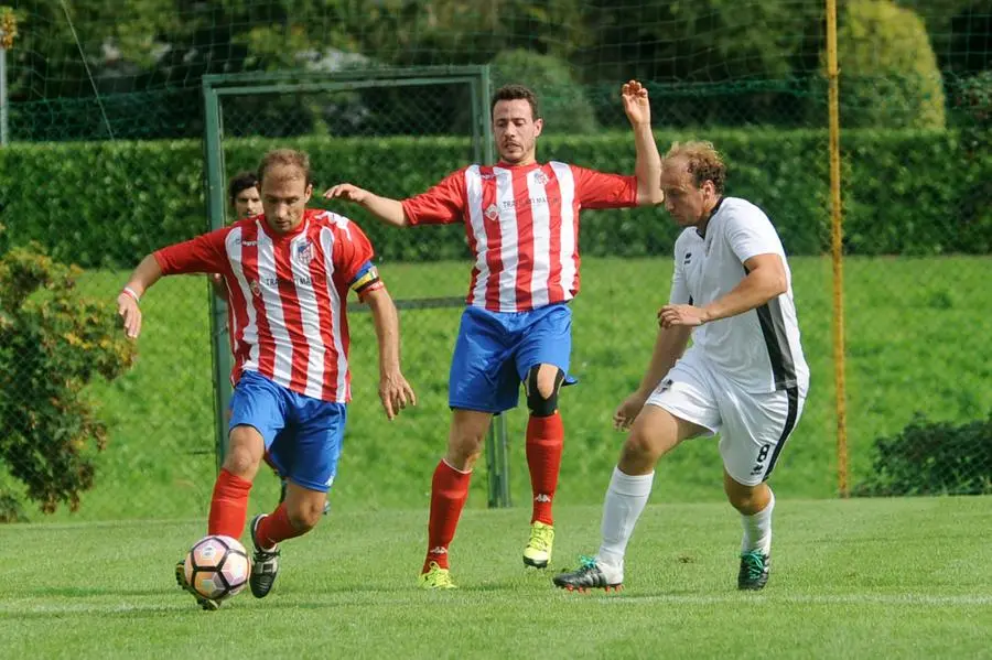 Terza categoria, Atletico Mompiano - Villanuova