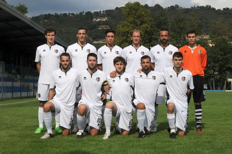 Terza categoria, Atletico Mompiano - Villanuova