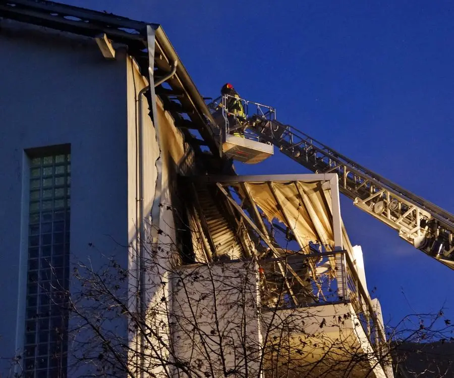 Incendio nella palazzina a Pisogne
