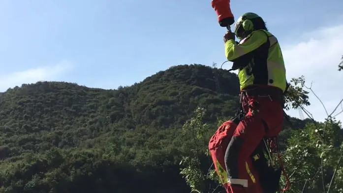 Madonna del Rio, tre giovanissimi biker nella scarpata