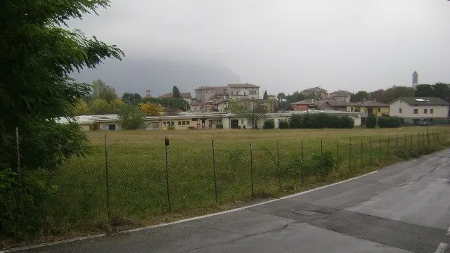 Il tratto di via Bossolà in cui è previsto il nuovo progetto immobiliare