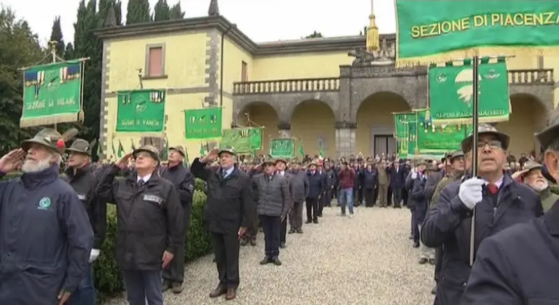 San Martino della Battaglia, alzabandiera per le Penne Nere