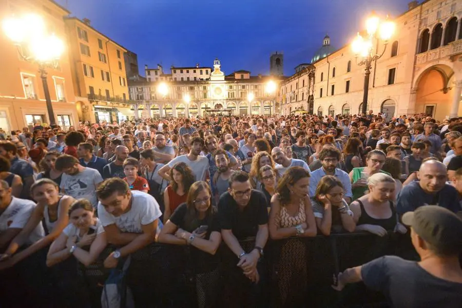 Daniele Silvestri: concerto in piazza Loggia
