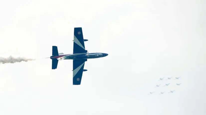 Frecce Tricolori, show per 100mila sul Garda