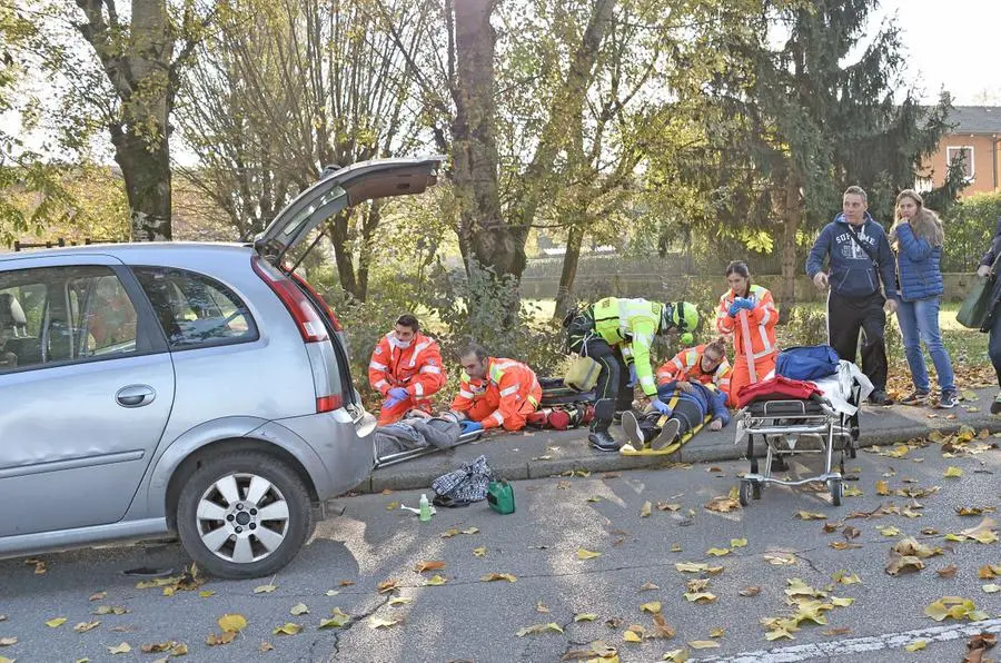 Flero, frontale tra auto
