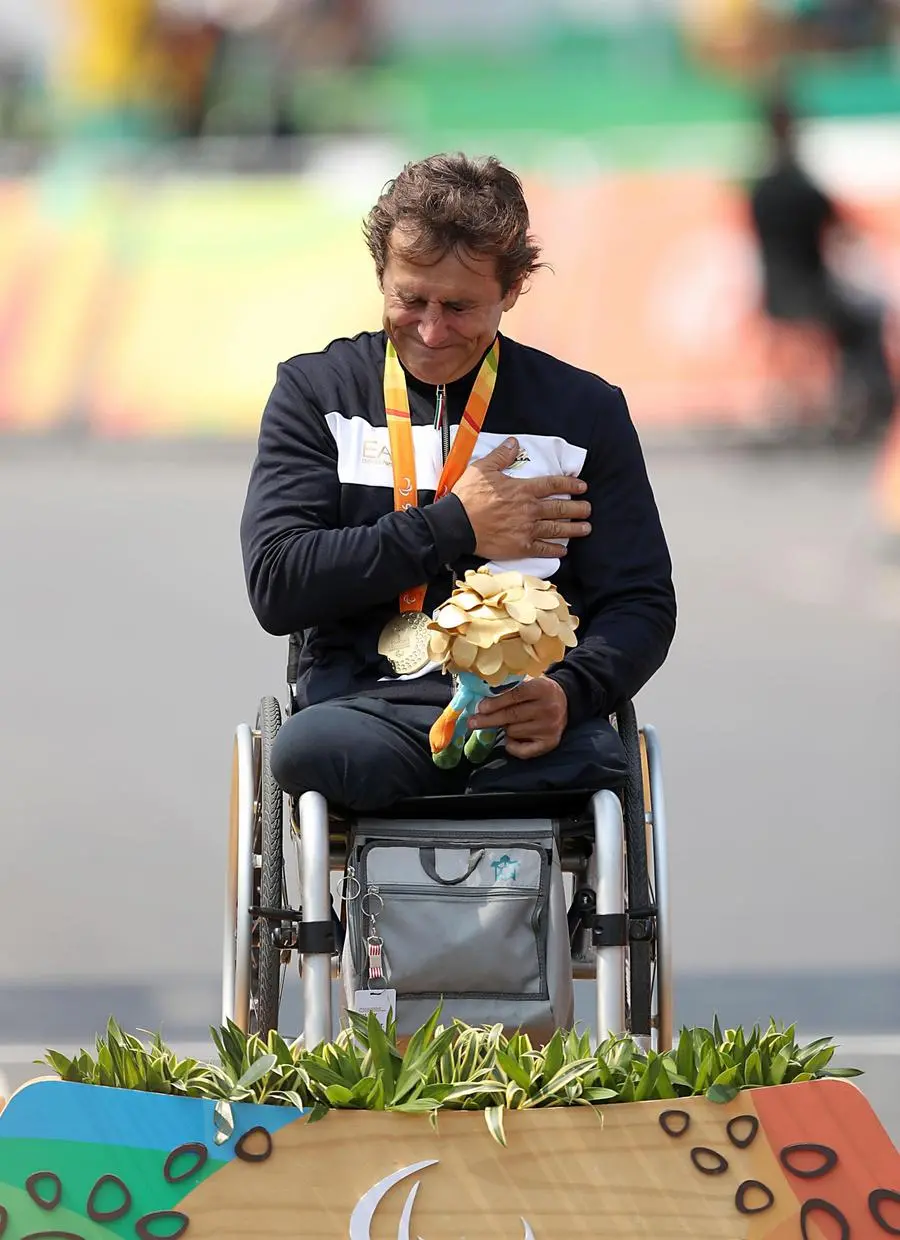 Alex Zanardi trionfatore a Rio de Janeiro