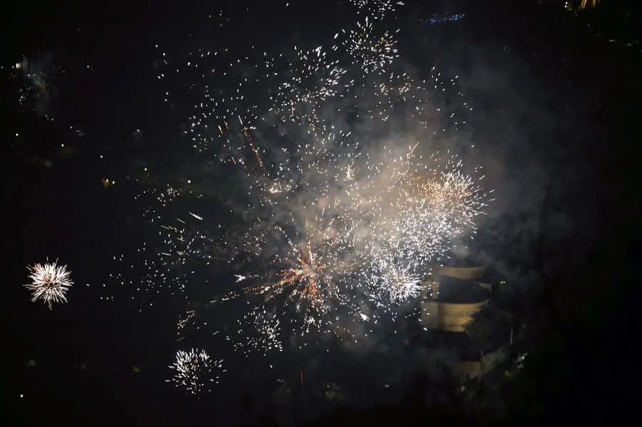 I fuochi d'artificio a Brescia segnano il passaggio al nuovo anno