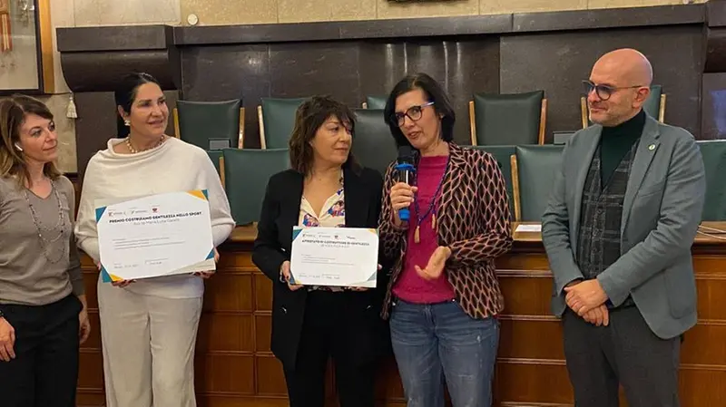 Il premio Costruiamo Gentilezza a Maria Luisa Garatti