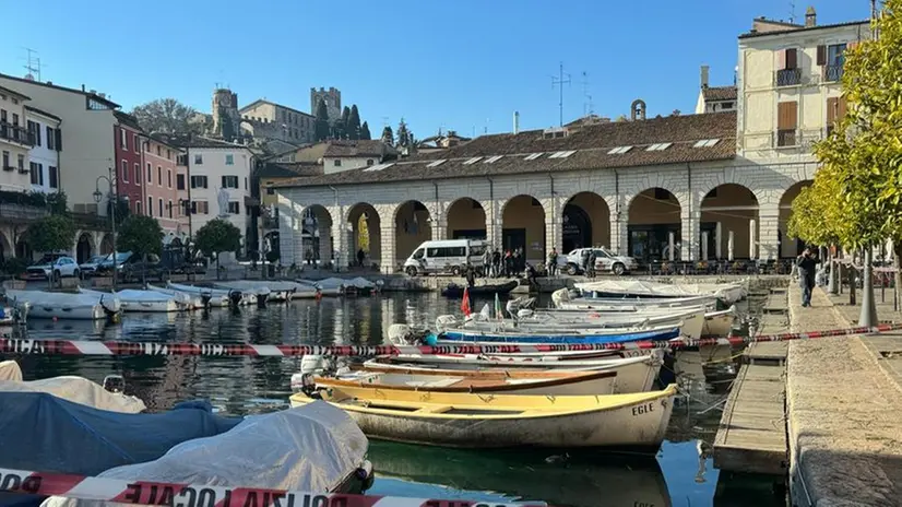 I palombari della Marina cercano altre bombe al porto Vecchio di Desenzano