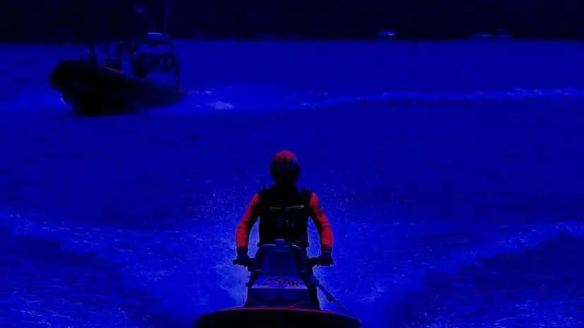 L'intervento di soccorso della Guardia Costiera di Salò