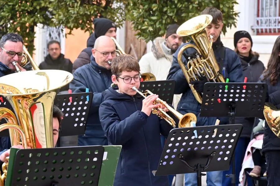 Lonato accoglie In piazza con noi