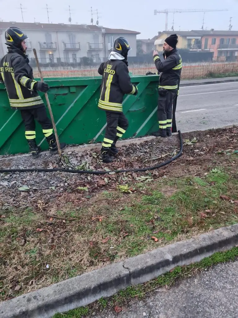 La Green box incendiata ad Azzano Mella