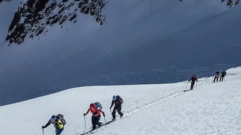 Un gruppo di sci-alpinisti (foto simbolica) - © www.giornaledibrescia.it