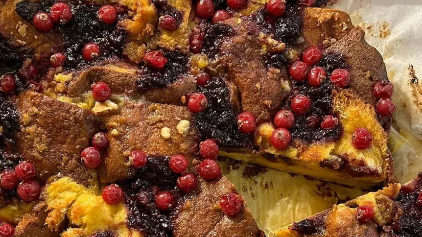 La torta preparata con gli avanzi del panettone - Foto Facebook L'Orto