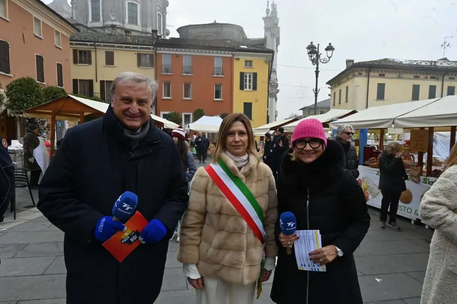 Lonato accoglie In piazza con noi