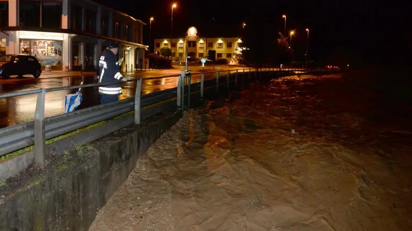 Rodengo Saiano sotto l'acqua, Gandovere minaccioso