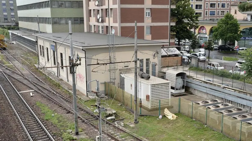 Il rinvenimento del cadavere in stazione