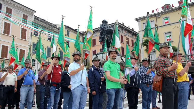 La sfilata della Monte Suello