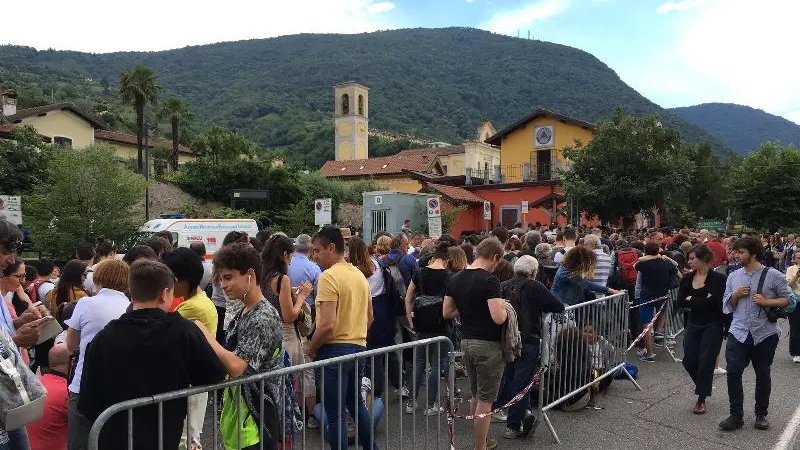 Code alla stazione di Sulzano