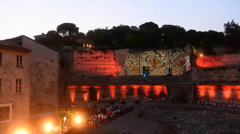 Successo per la serata con brani da Adelchi