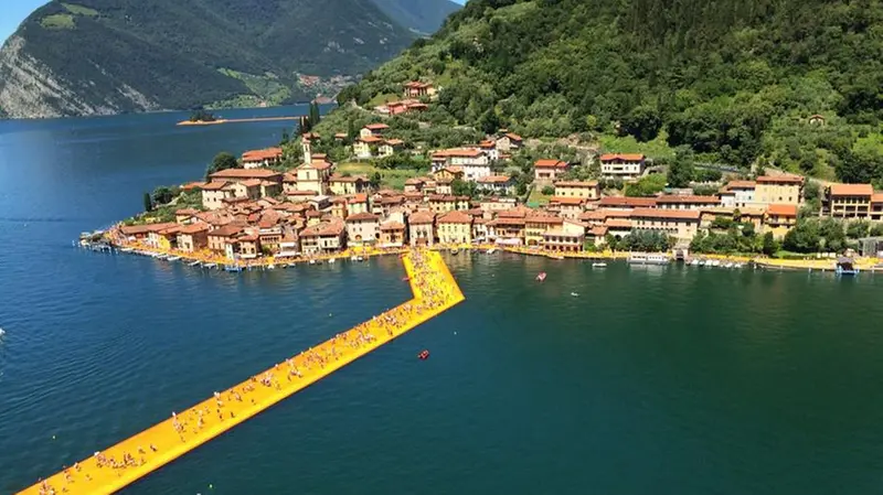 The Floating Piers vista dall'alto