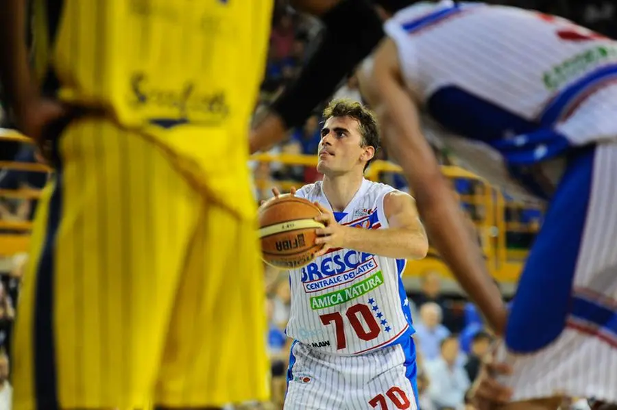 Centrale del latte-Scafati 82-72