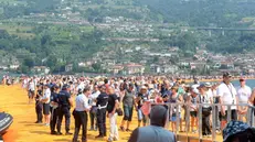 The Floating Piers, la Cenerentola del Sebino chiude a mezzanotte