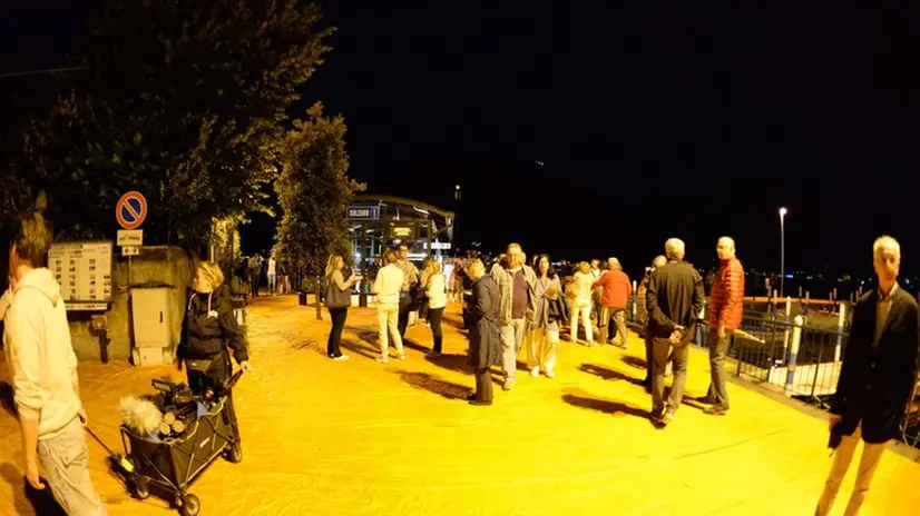 Notte insonne in attesa di The Floating Piers