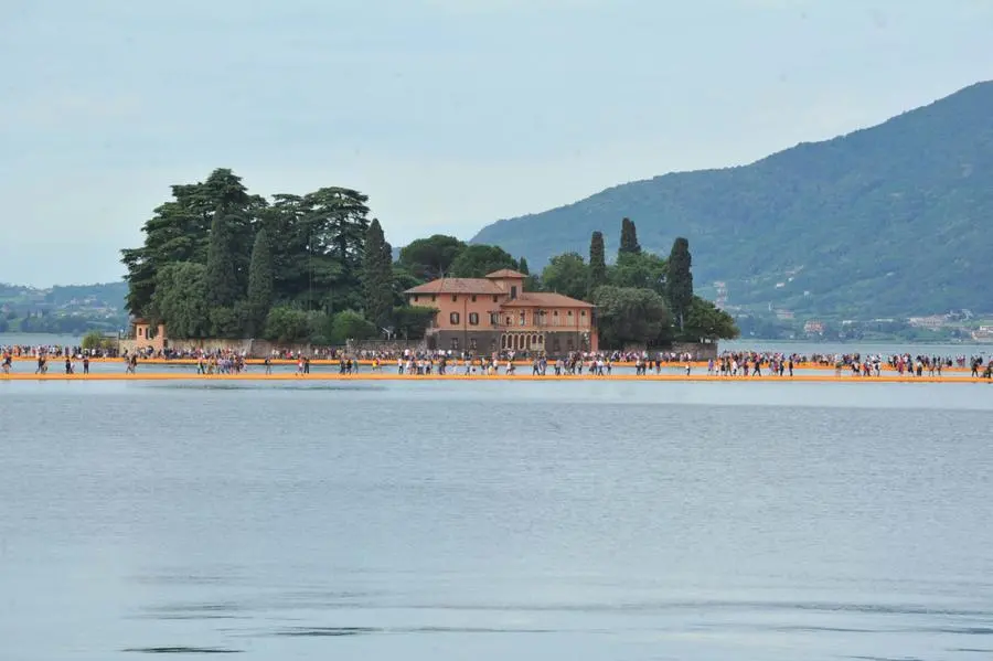 The Floating Piers, apertura da tutto esaurito