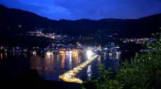 The Floating Piers, la notte in passerella