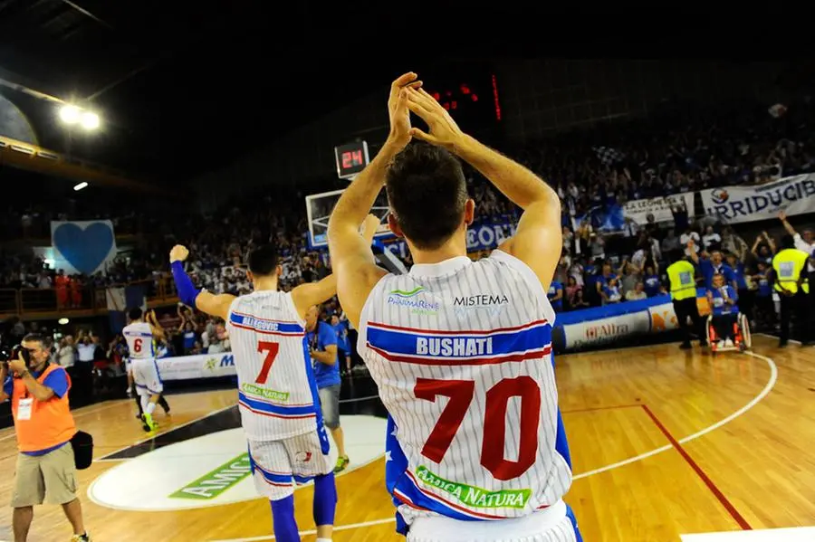 Centrale del latte - Fortitudo 76-58