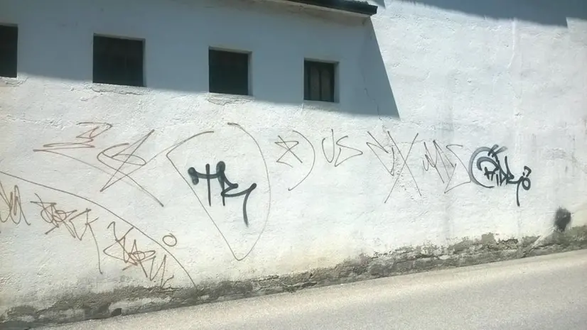 Vandali ad Adro