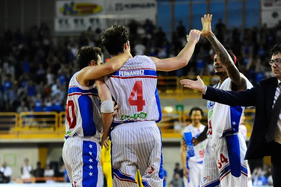 Centrale del latte-Scafati 82-72