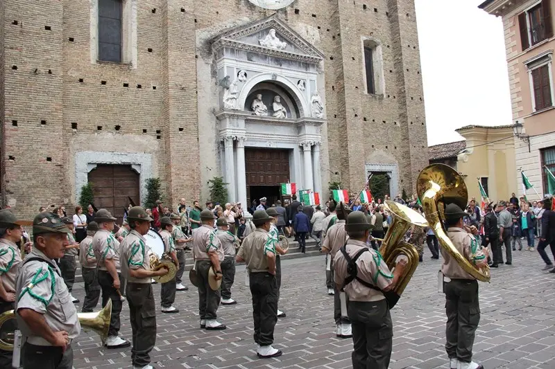 La sfilata della Monte Suello