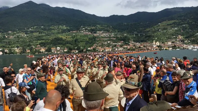 The Floating Piers, concerto della Fanfara Tridentina