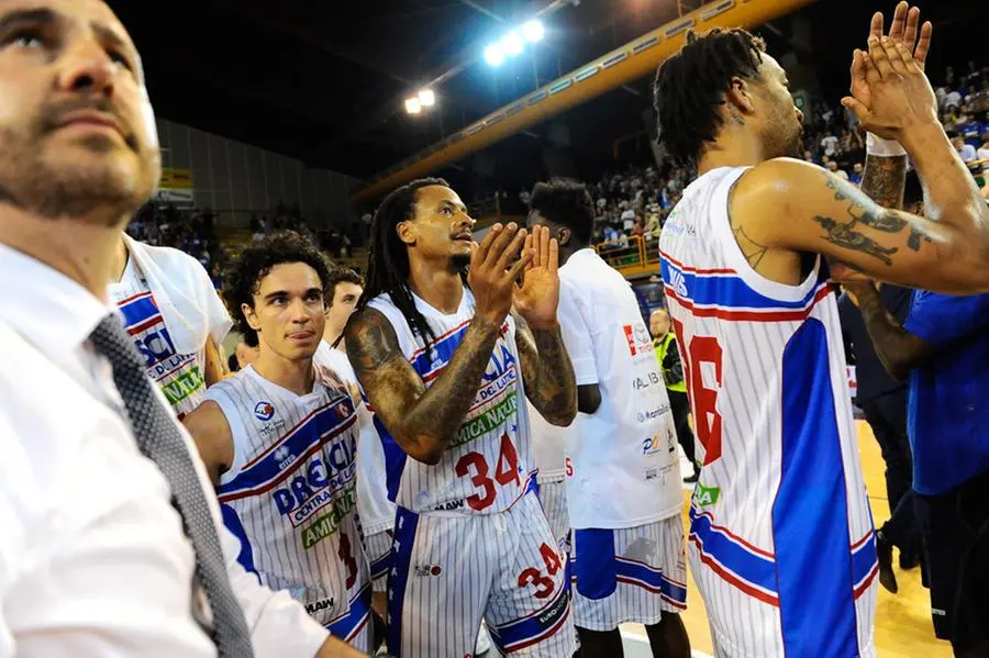 Centrale del latte-Scafati 82-72