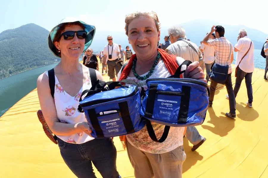 The Floating Piers, la Cenerentola del Sebino chiude a mezzanotte