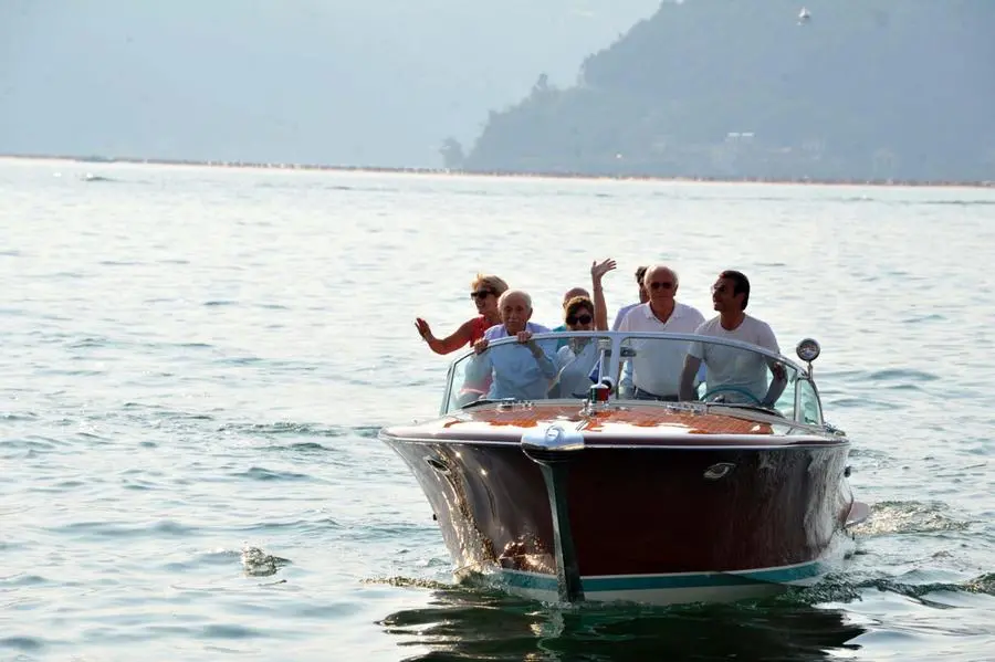 The Floating Piers, la Cenerentola del Sebino chiude a mezzanotte