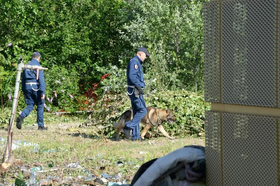 Via Eritrea, Polizia Locale sgombera l'ex Bisider